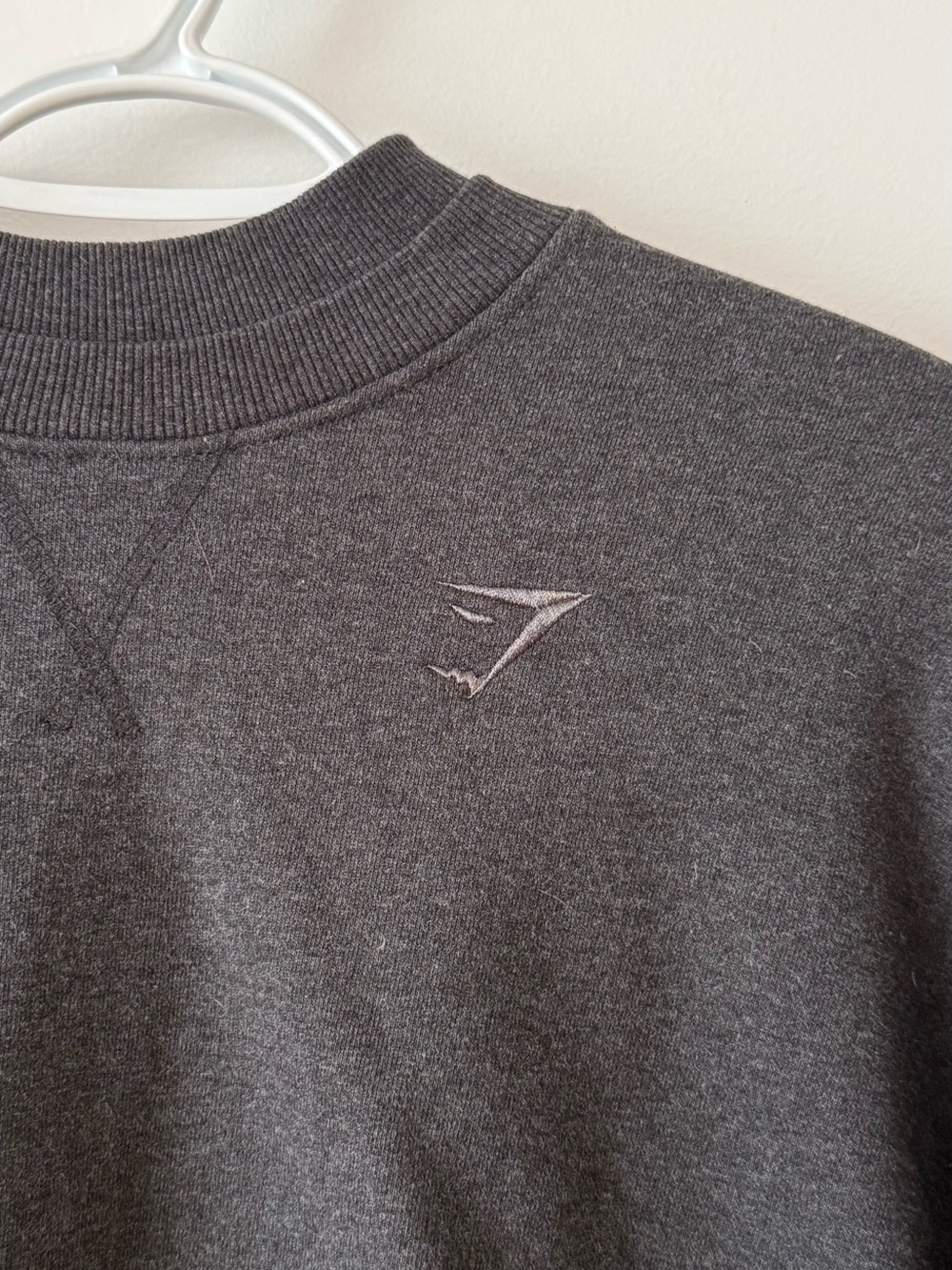 Gymshark Rest Day Sweat Cropped Pullover – Black Core Marl – M - Picture 3 of 4